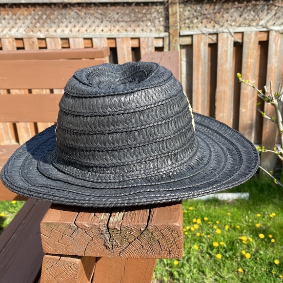 **NWT **
Summer Hat - Picture 5 of 10
